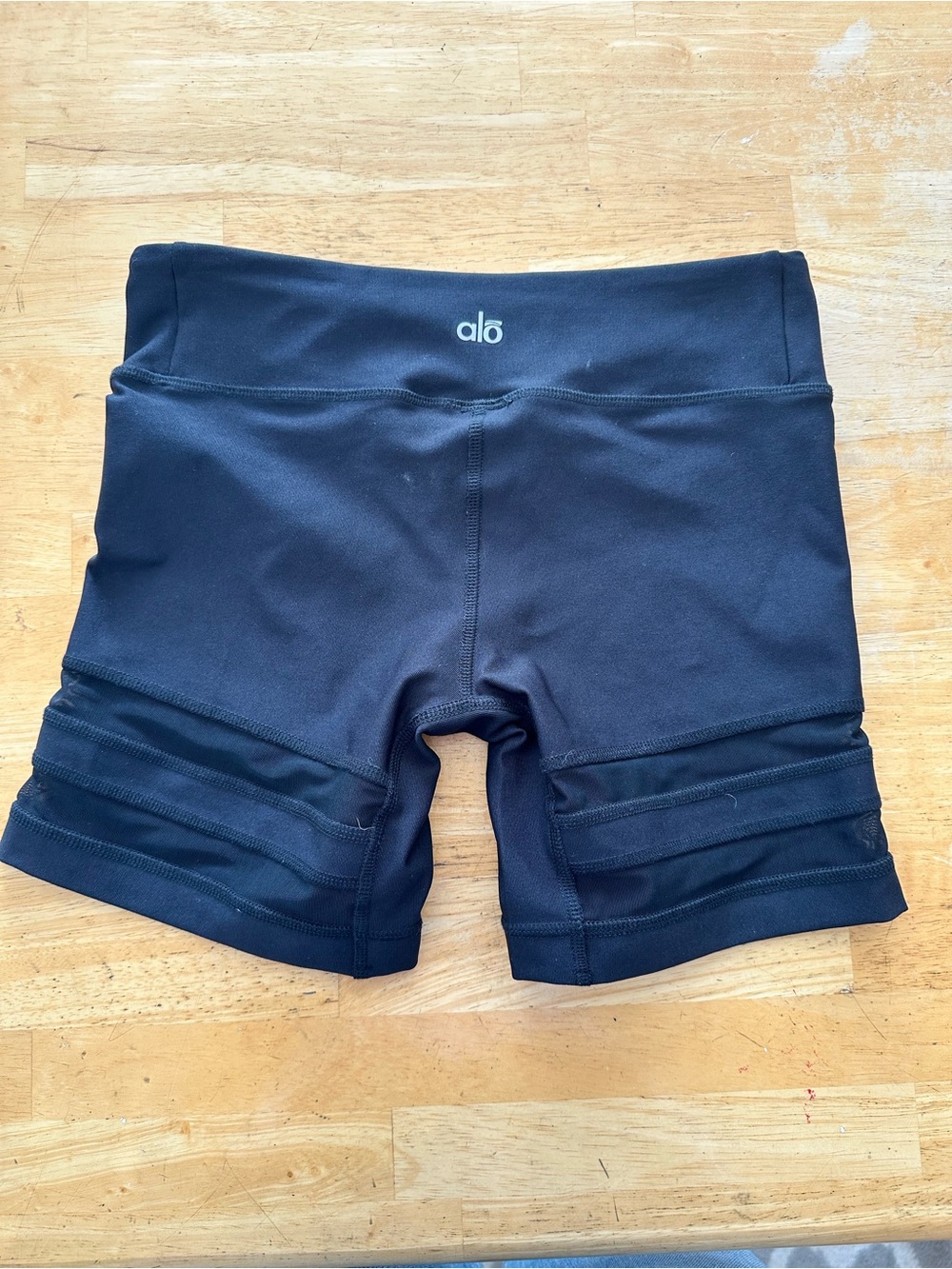 Alo biker shorts small